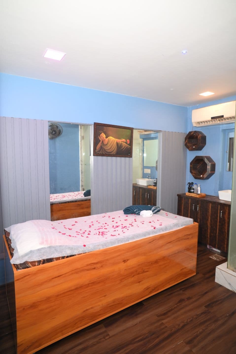 Elegant Therapy Room